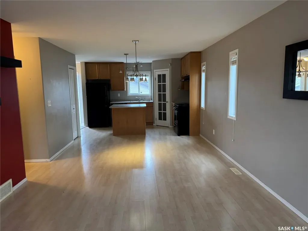122 Keedwell Street Saskatoon SK S7W 1B4