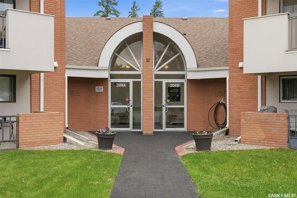 209B Cree Place Saskatoon SK S7K 7Y9