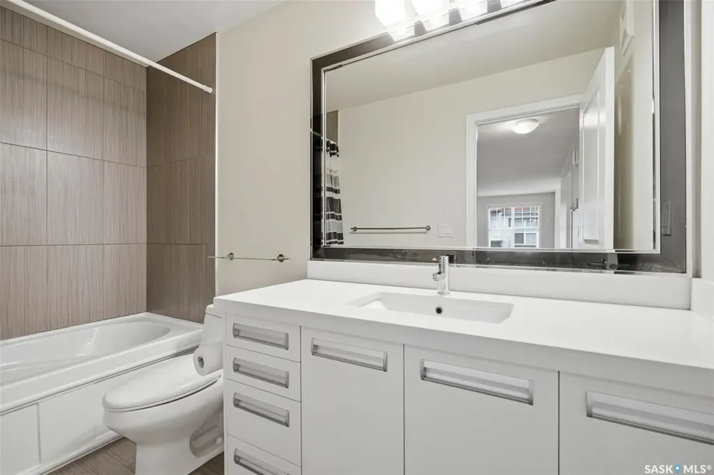1015 Patrick Crescent Saskatoon SK S7W 0M3