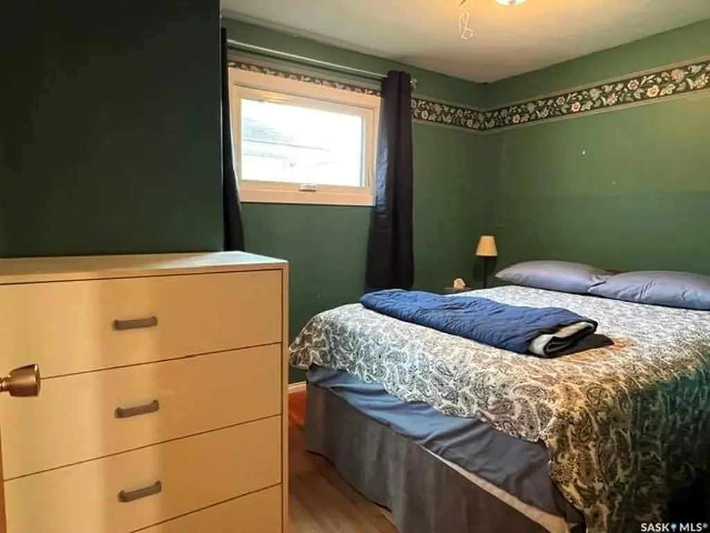 2745 Park Street Regina SK S4N 2H4