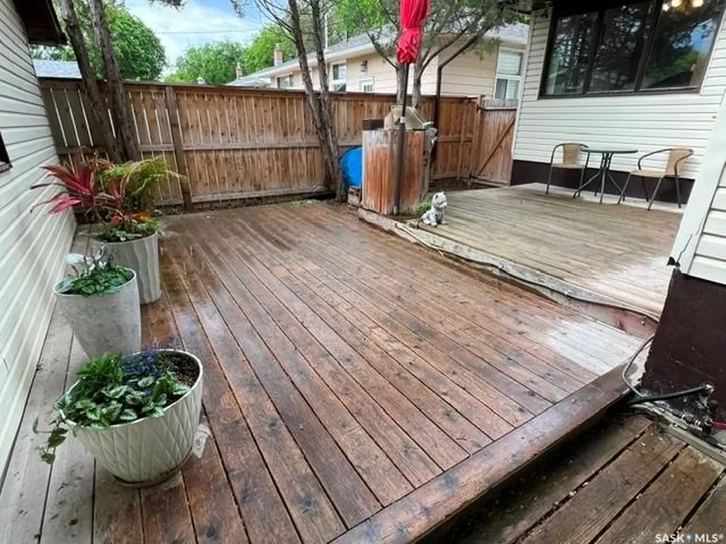 2745 Park Street Regina SK S4N 2H4