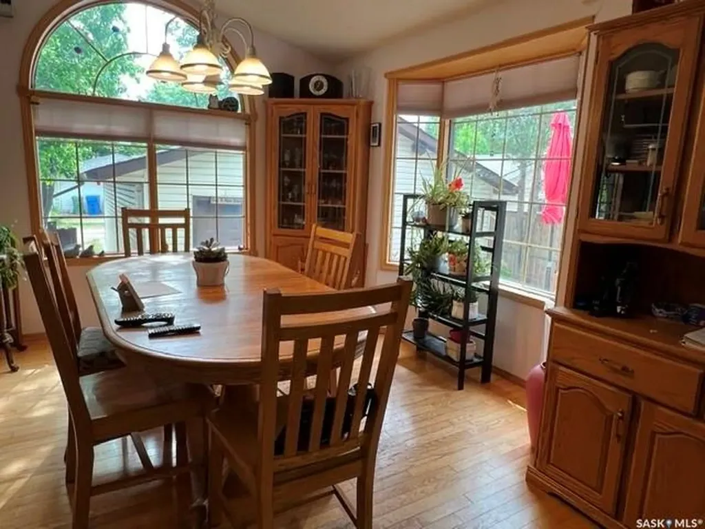 2745 Park Street Regina SK S4N 2H4