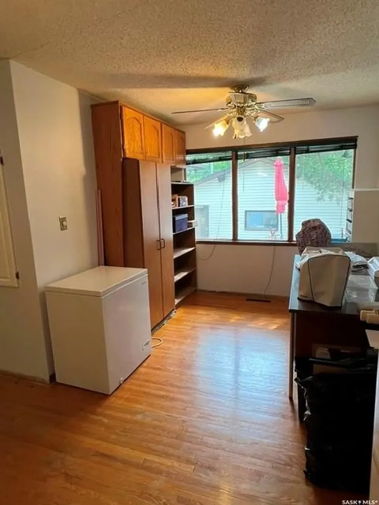 2745 Park Street Regina SK S4N 2H4