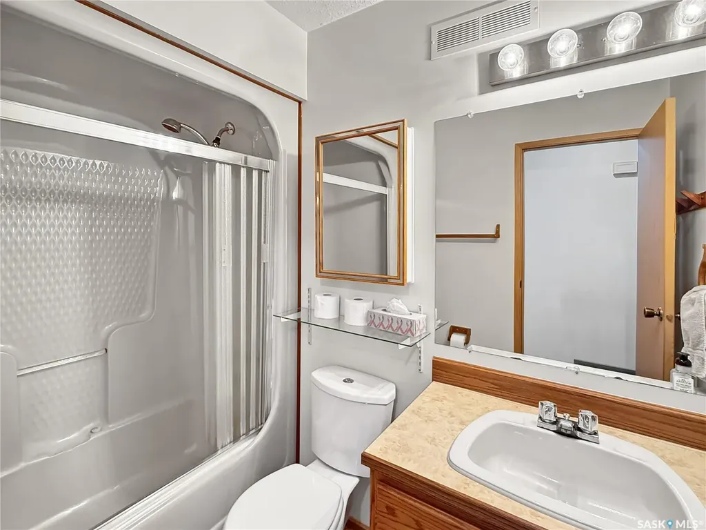 2402 Canary Street North Battleford SK S9A 3T9