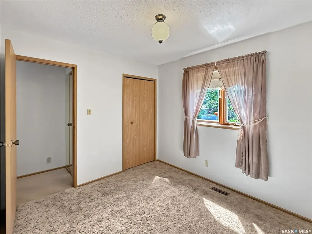 2402 Canary Street North Battleford SK S9A 3T9