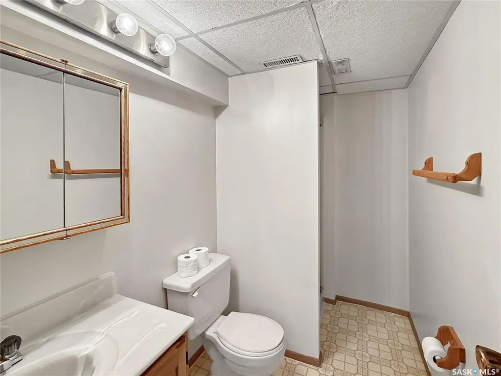 2402 Canary Street North Battleford SK S9A 3T9