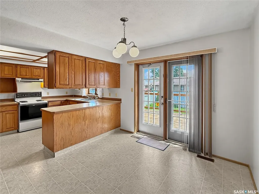 2402 Canary Street North Battleford SK S9A 3T9