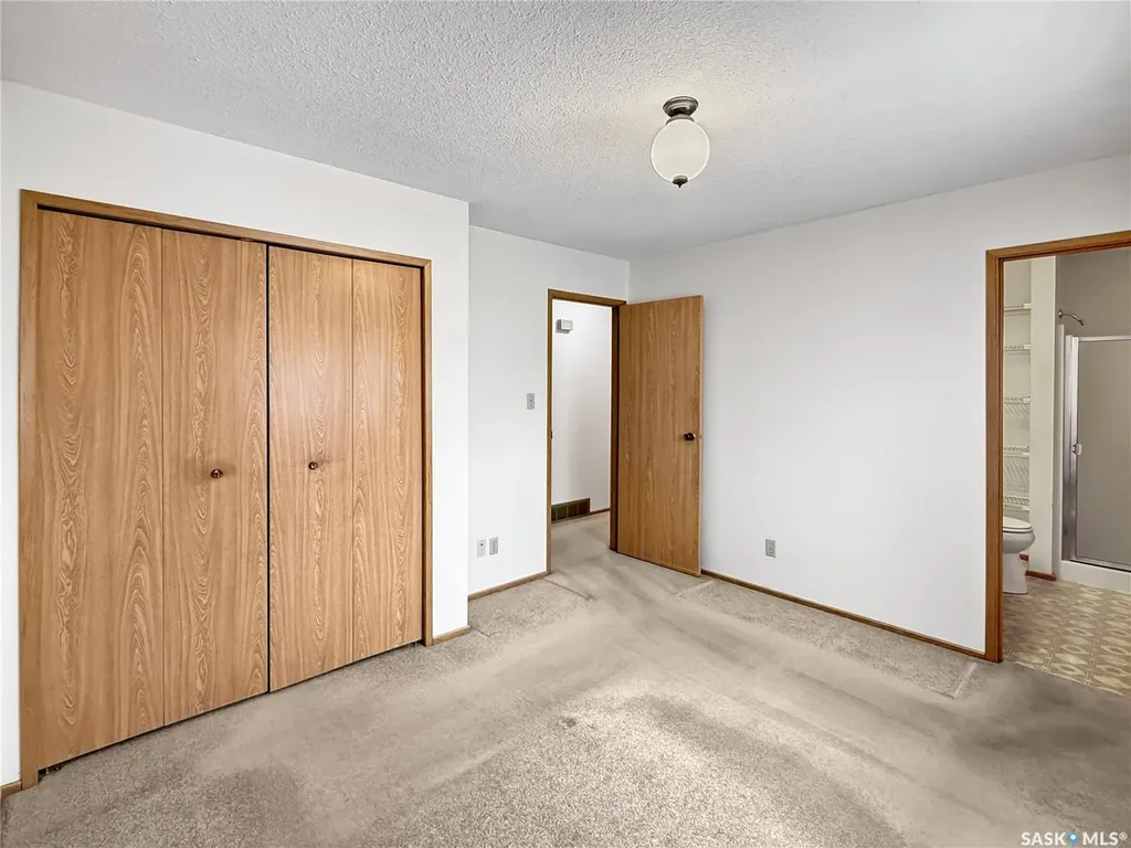 2402 Canary Street North Battleford SK S9A 3T9