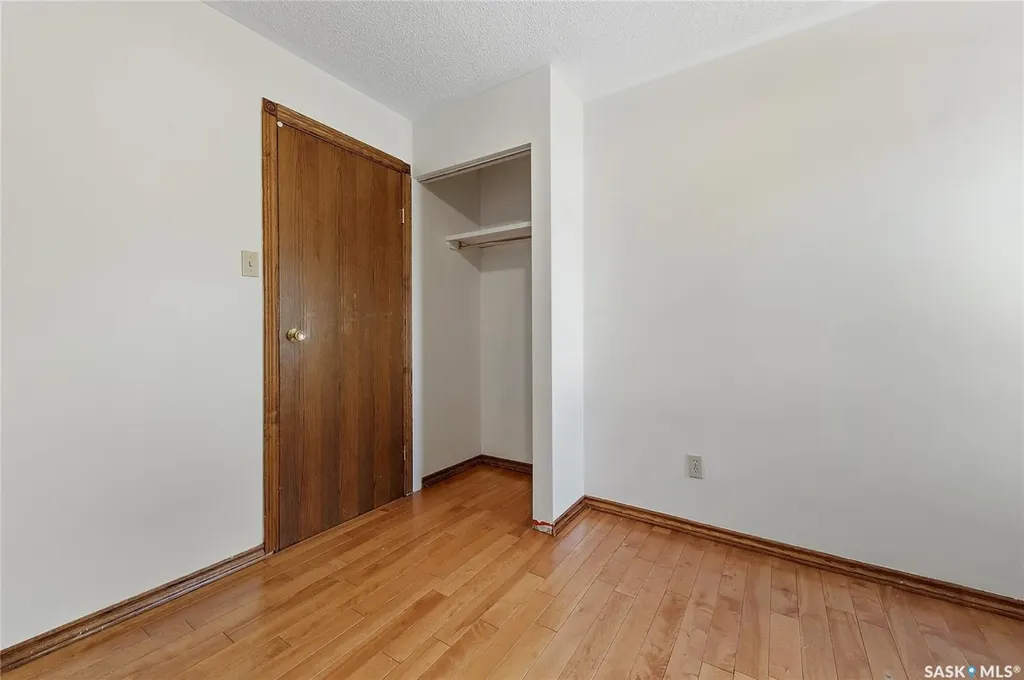 986 Rowell Crescent N Regina SK S4X 2A6