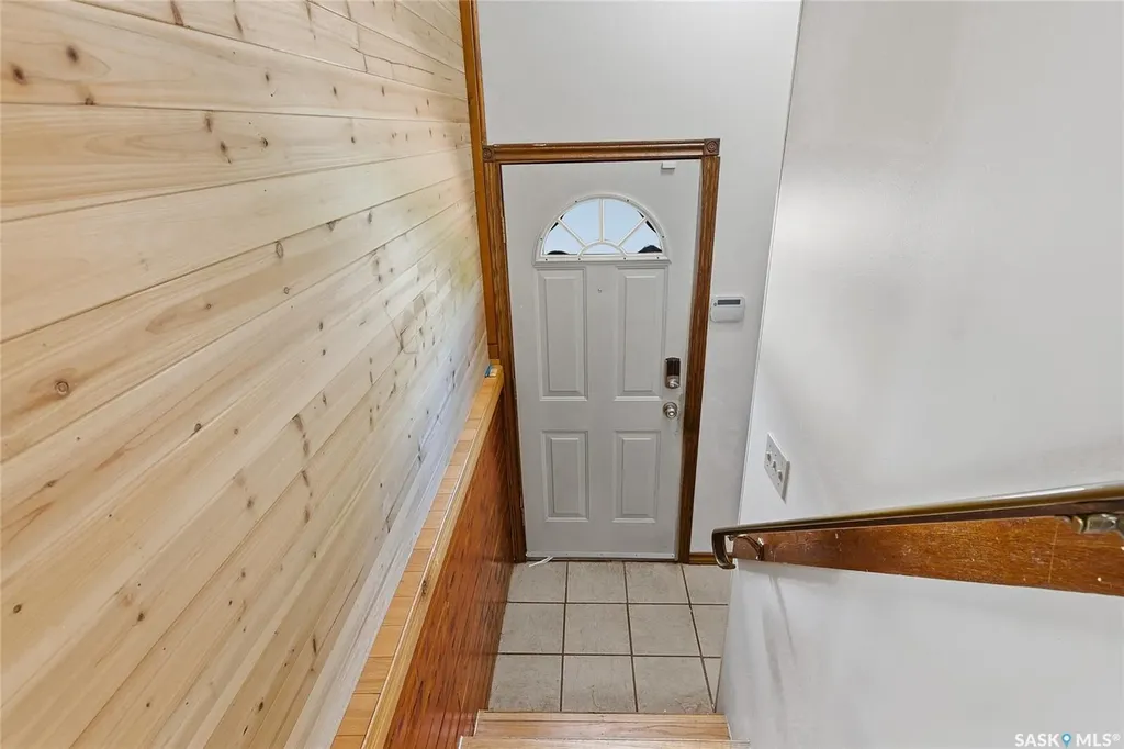 986 Rowell Crescent N Regina SK S4X 2A6