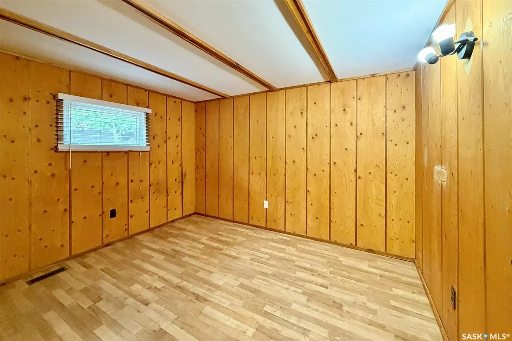 458 7th Street E Regina Beach SK S0G 4C0