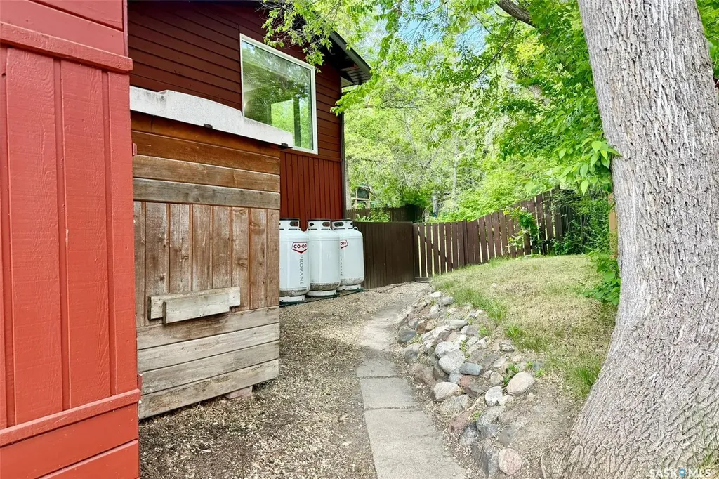 458 7th Street E Regina Beach SK S0G 4C0