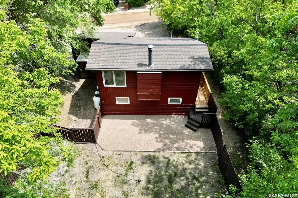 458 7th Street E Regina Beach SK S0G 4C0