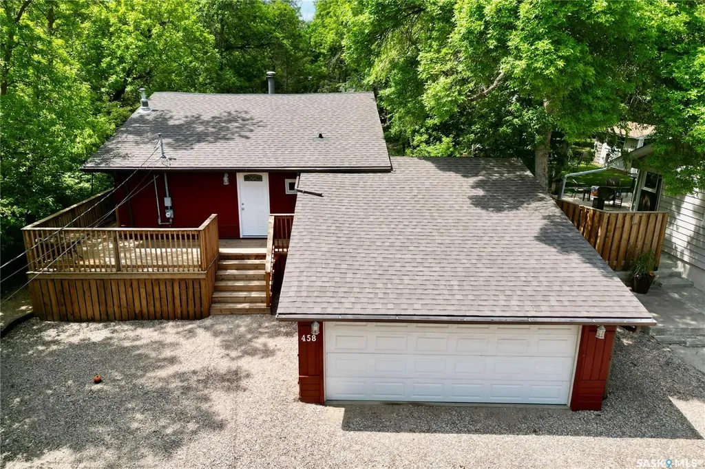 458 7th Street E Regina Beach SK S0G 4C0