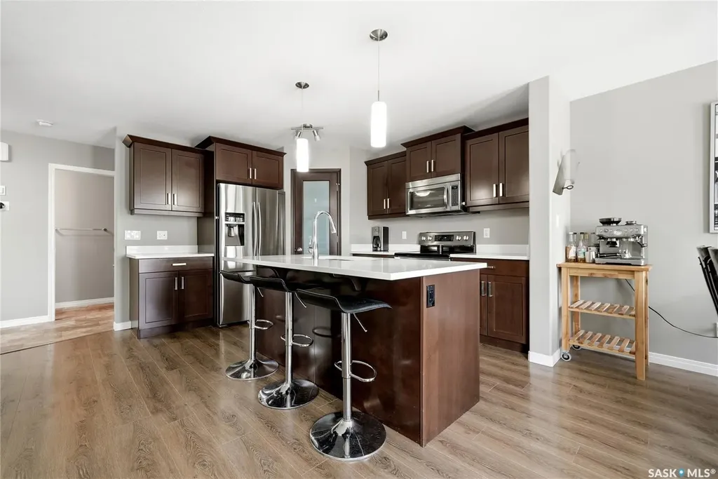 7 Plains Road Pilot Butte SK S0G 3Z0