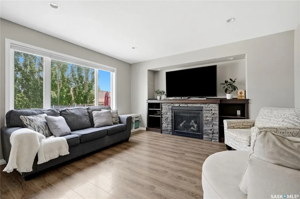 7 Plains Road Pilot Butte SK S0G 3Z0