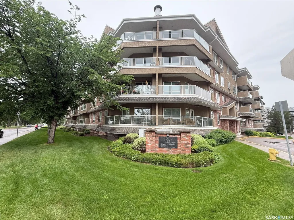 102 Armistice Way Saskatoon SK S7J 2Z6
