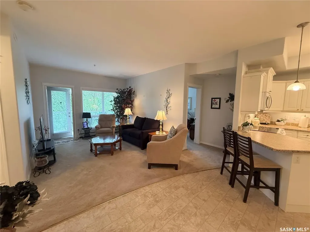 102 Armistice Way Saskatoon SK S7J 2Z6