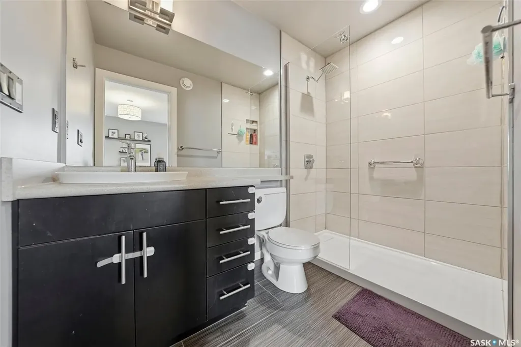 327 Hettle Cove Saskatoon SK S7T 0E8