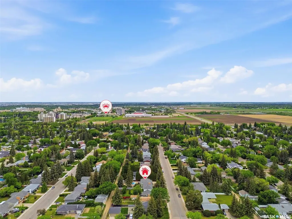 516 Lake Crescent Saskatoon SK S7H 3A4