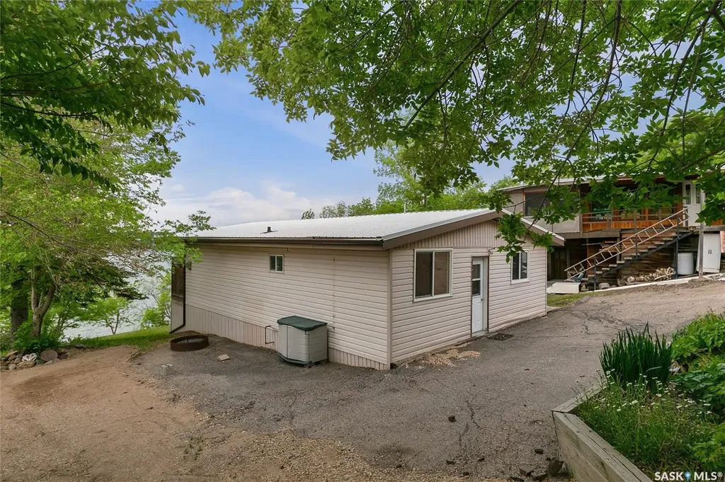 157 Lakeshore Drive Kannata Valley SK S0G 4L0