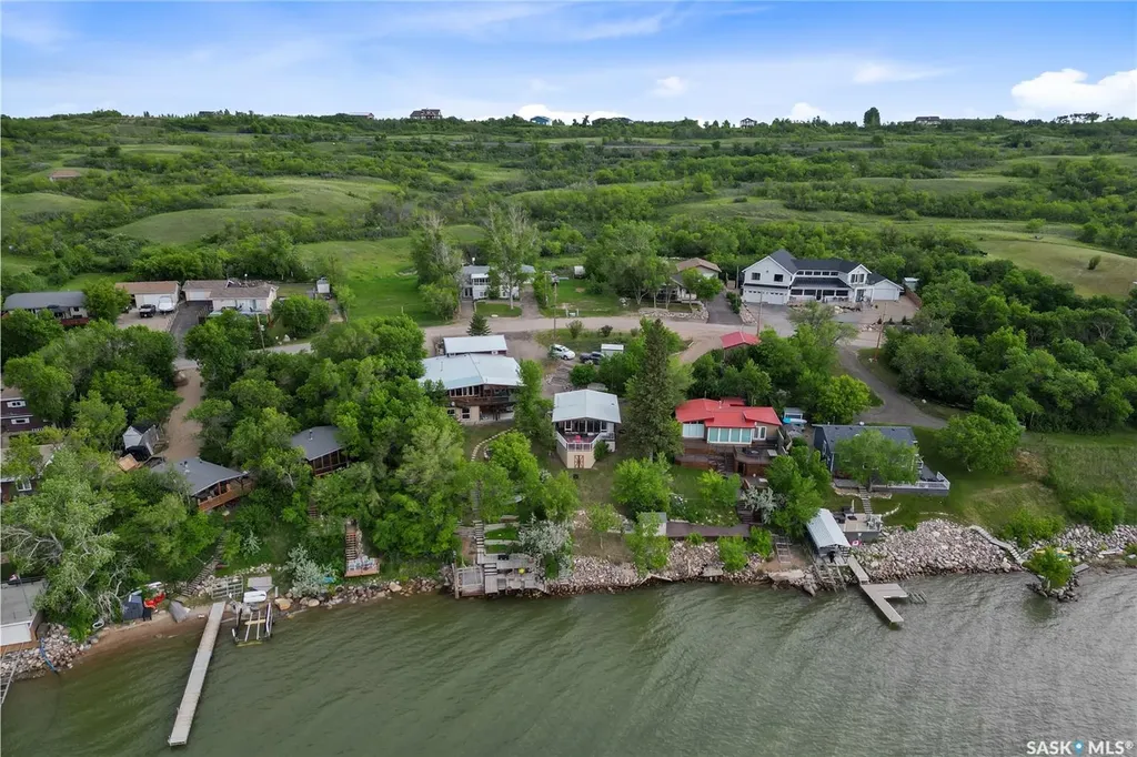 157 Lakeshore Drive Kannata Valley SK S0G 4L0