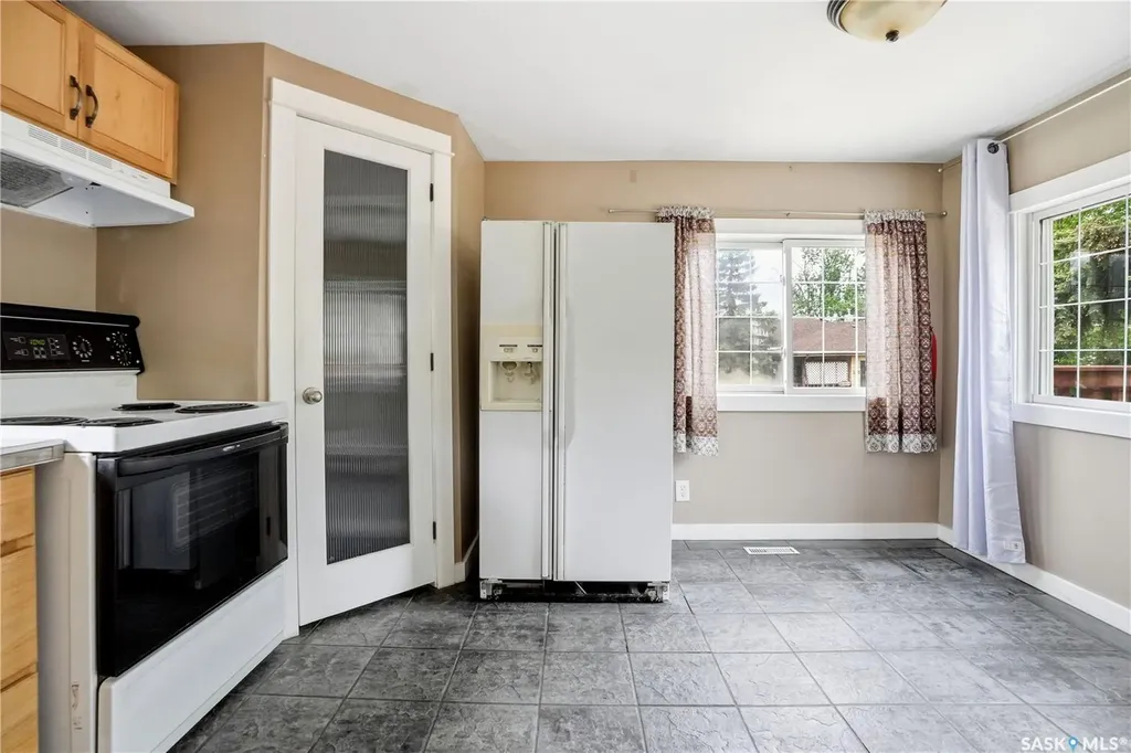 123 3rd Street W Lafleche SK S0H 2K0