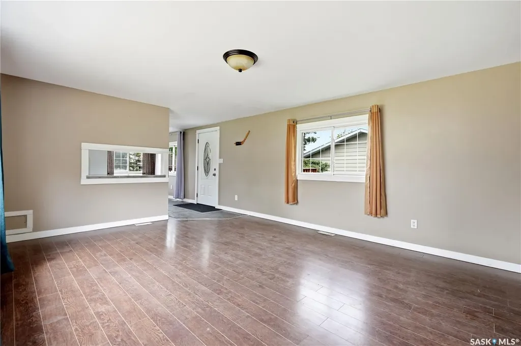 123 3rd Street W Lafleche SK S0H 2K0
