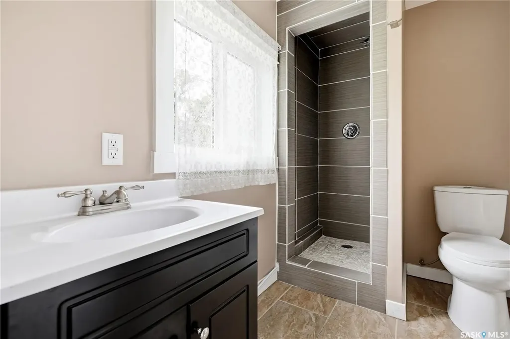 123 3rd Street W Lafleche SK S0H 2K0