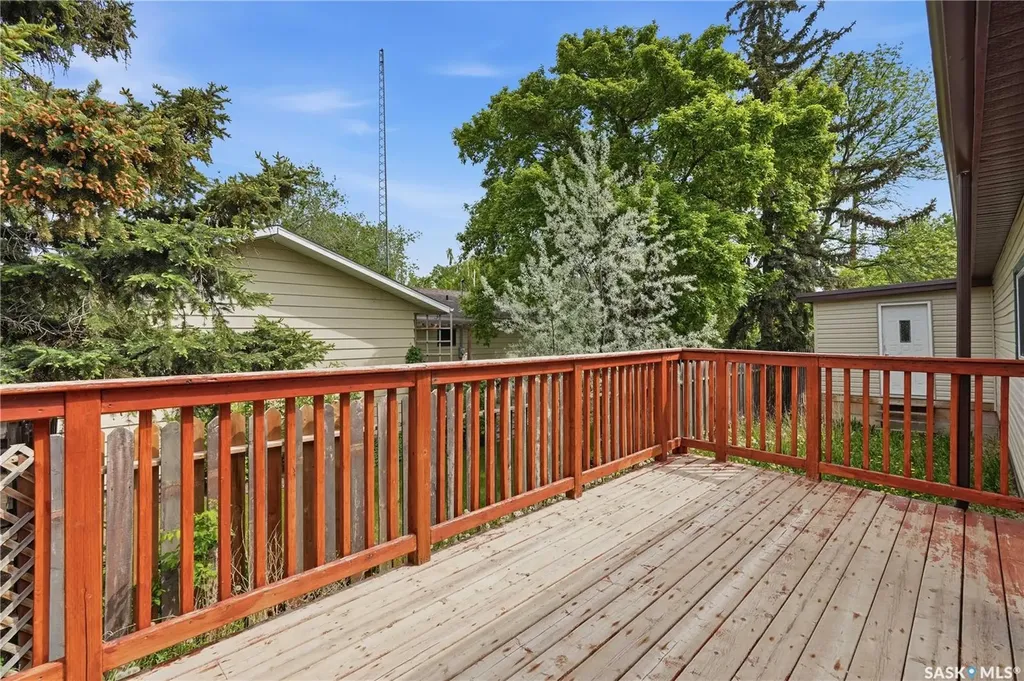 123 3rd Street W Lafleche SK S0H 2K0