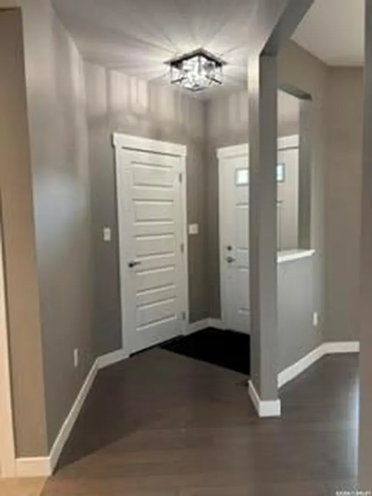 411 Flynn Lane Saskatoon SK S7V 0L1