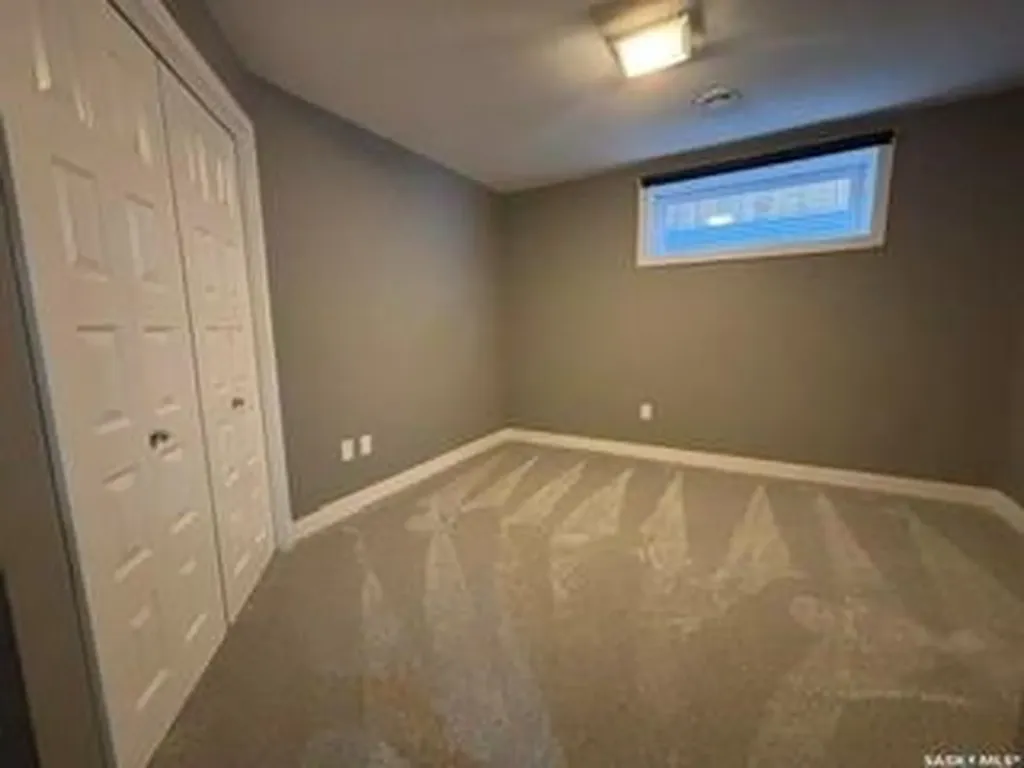 411 Flynn Lane Saskatoon SK S7V 0L1