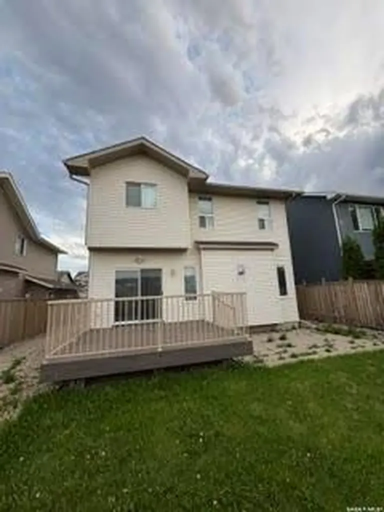 411 Flynn Lane Saskatoon SK S7V 0L1