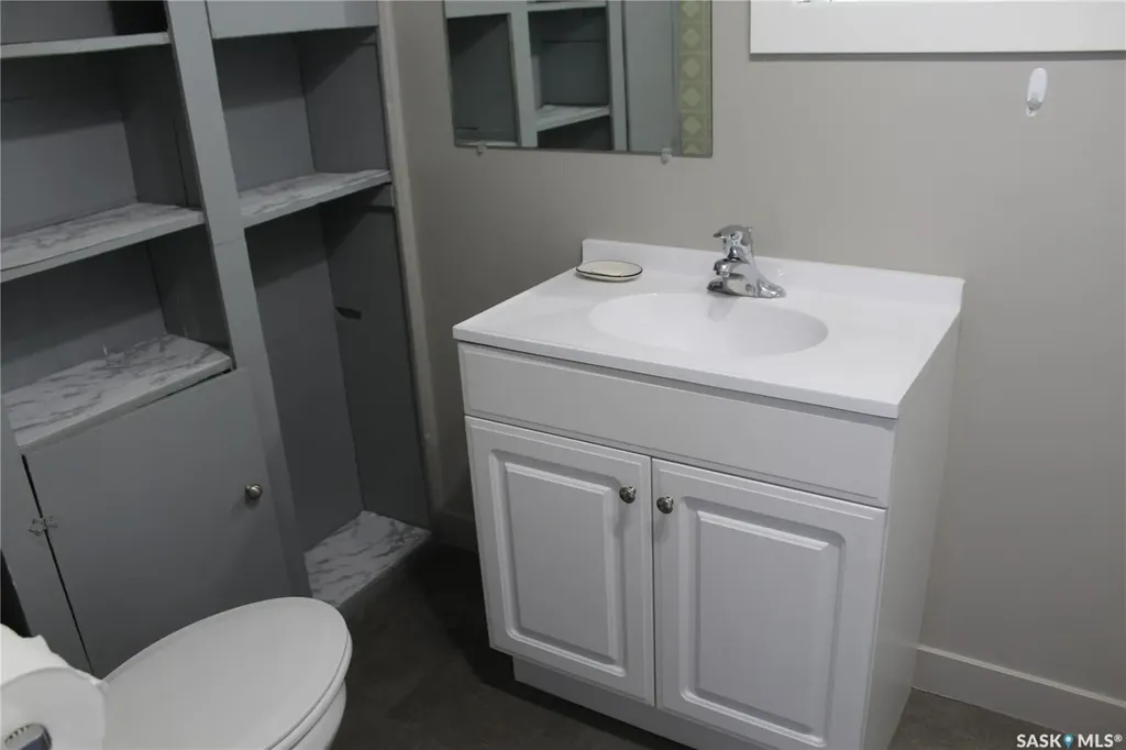 308 3rd Street E Wilkie SK S0K 4W0