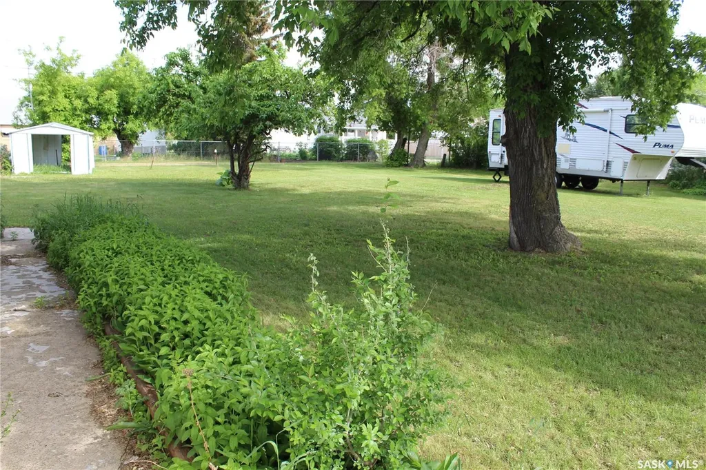 308 3rd Street E Wilkie SK S0K 4W0