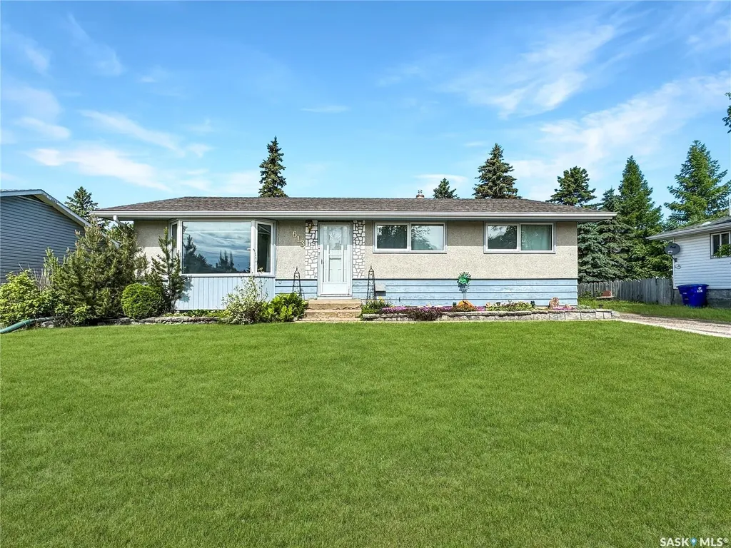 613 3rd Street W Wilkie SK S0K 4W0