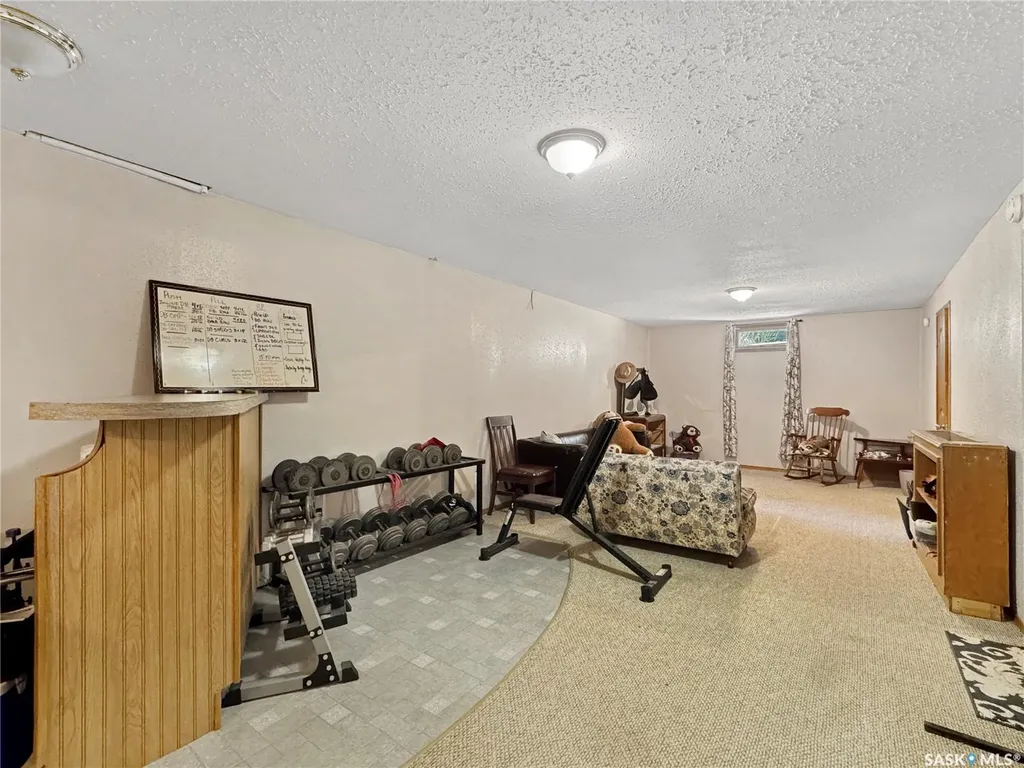 613 3rd Street W Wilkie SK S0K 4W0