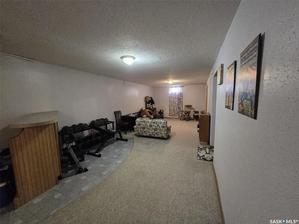 613 3rd Street W Wilkie SK S0K 4W0