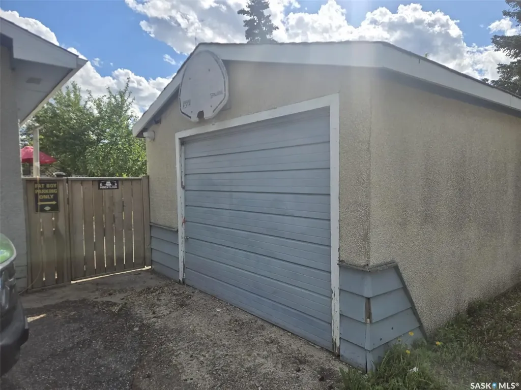 613 3rd Street W Wilkie SK S0K 4W0