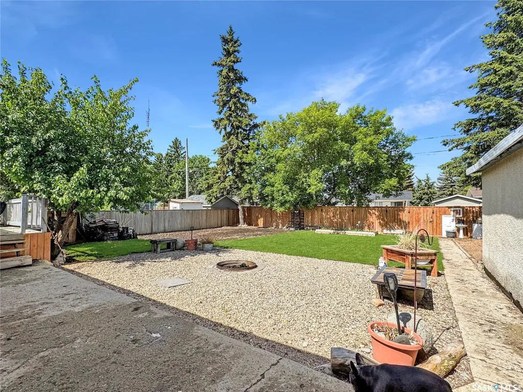 613 3rd Street W Wilkie SK S0K 4W0