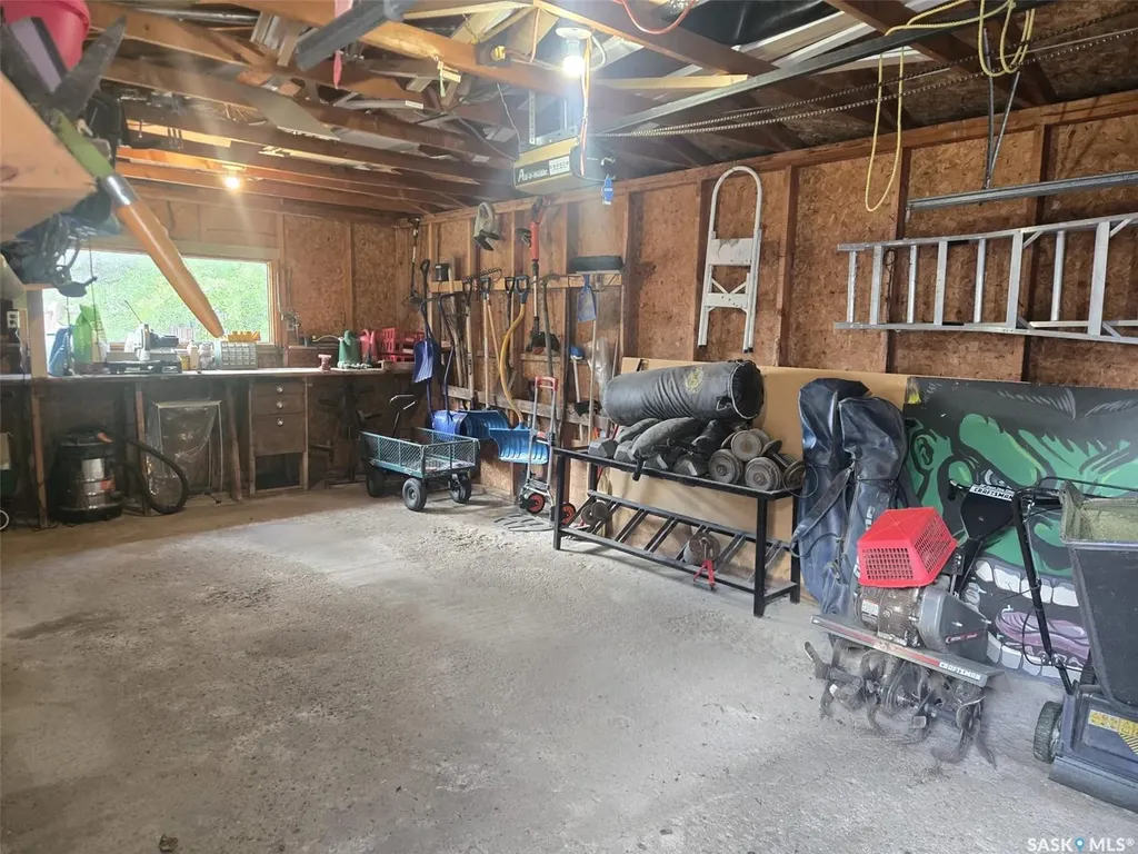 613 3rd Street W Wilkie SK S0K 4W0