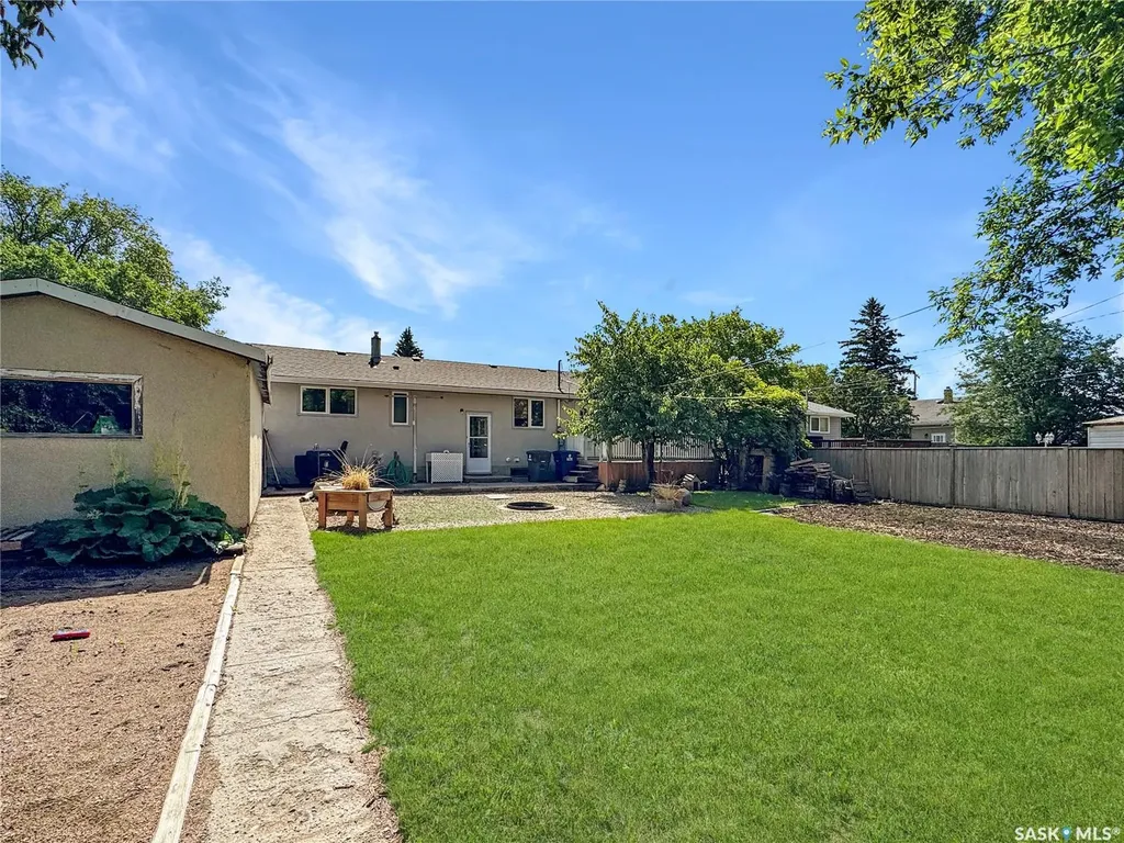 613 3rd Street W Wilkie SK S0K 4W0