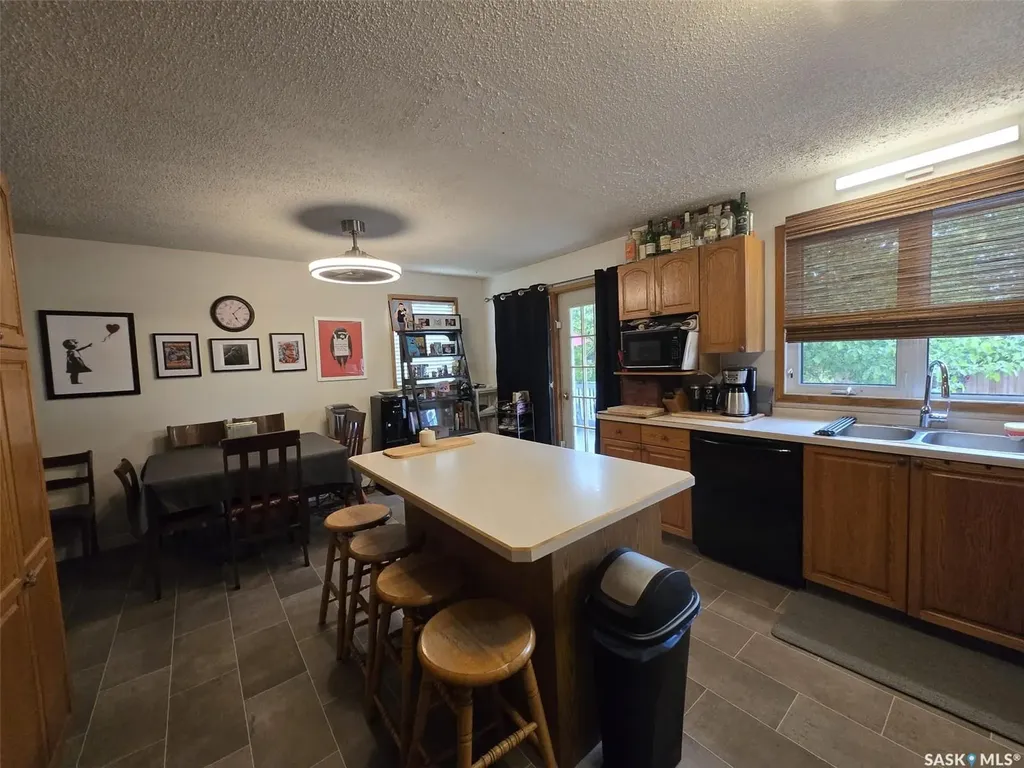 613 3rd Street W Wilkie SK S0K 4W0