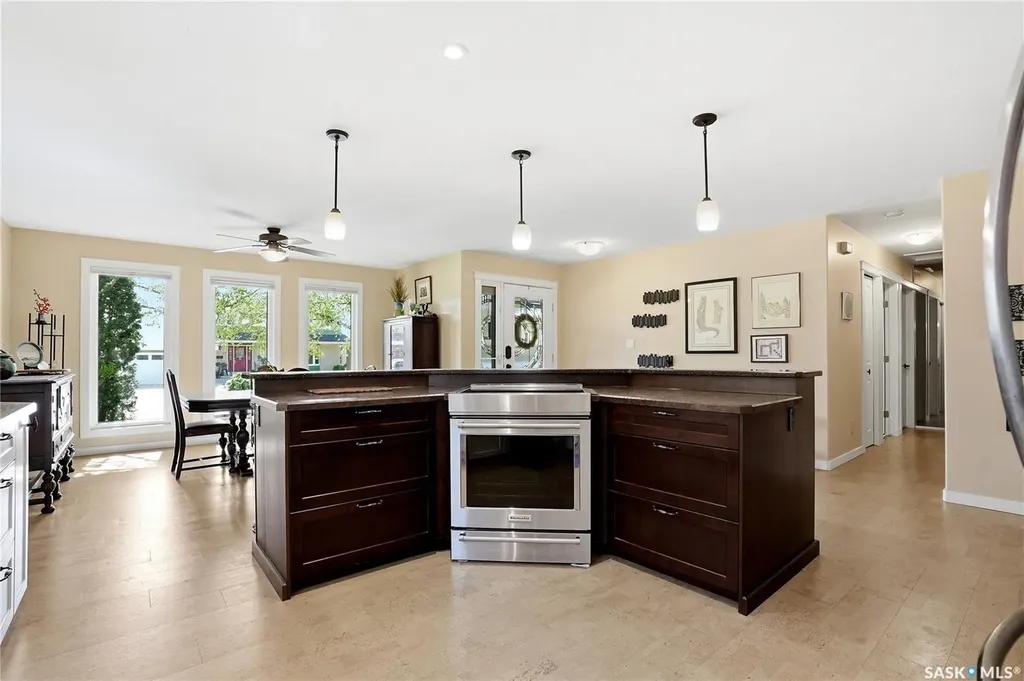 111 Richardt Place Saskatoon SK S7H 5B7