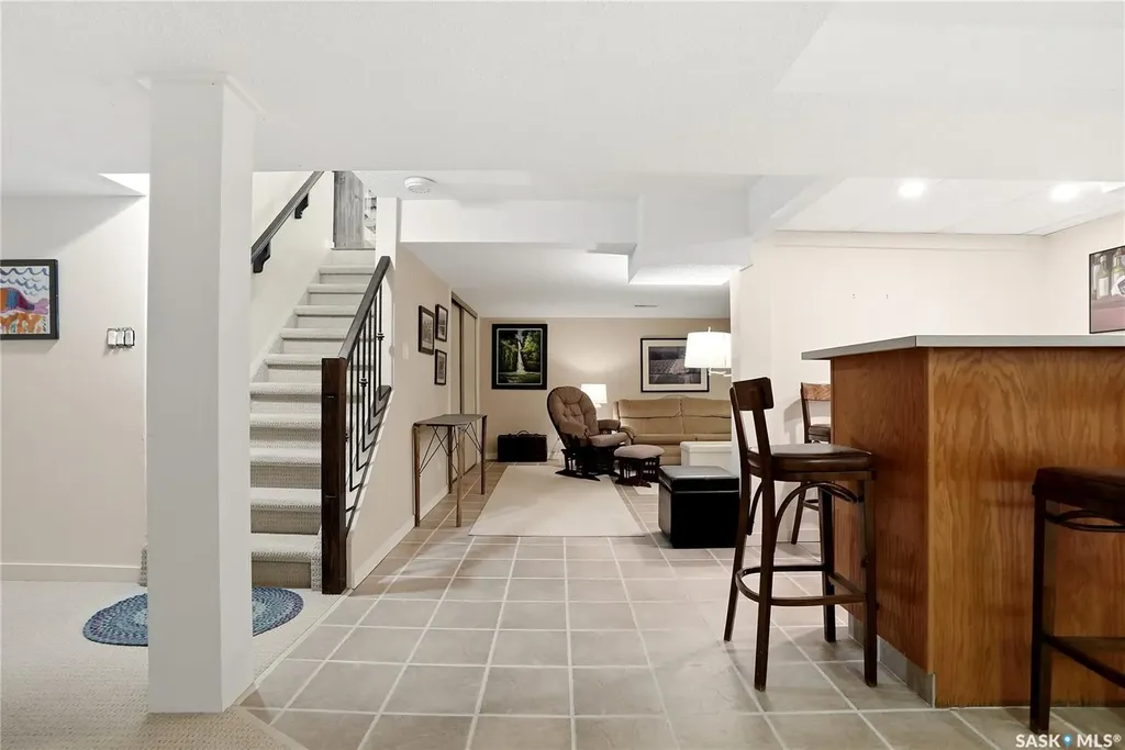 111 Richardt Place Saskatoon SK S7H 5B7