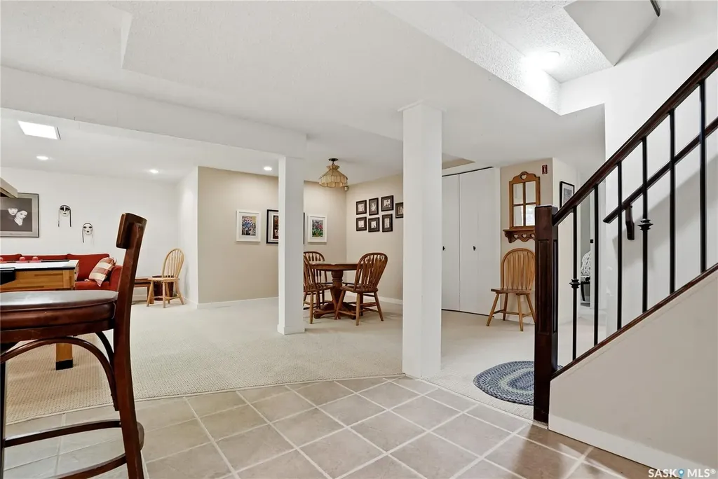 111 Richardt Place Saskatoon SK S7H 5B7