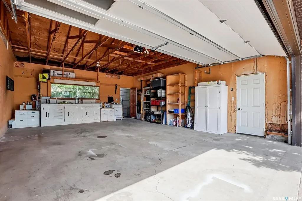 111 Richardt Place Saskatoon SK S7H 5B7