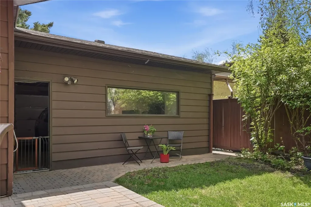 111 Richardt Place Saskatoon SK S7H 5B7