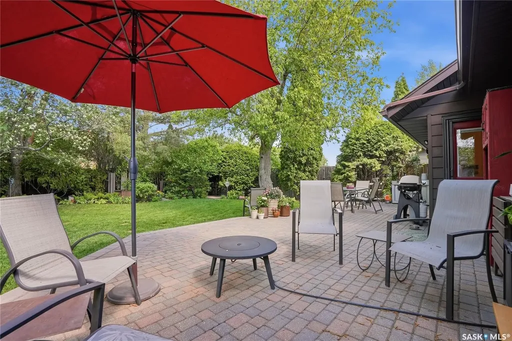 111 Richardt Place Saskatoon SK S7H 5B7