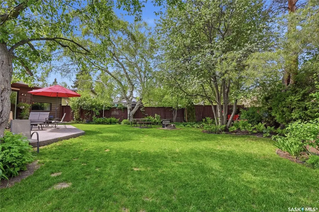 111 Richardt Place Saskatoon SK S7H 5B7